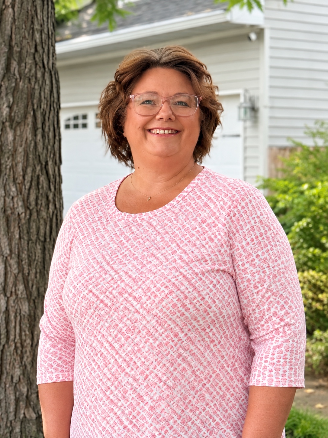 Aimee Sechrest, Office Manager